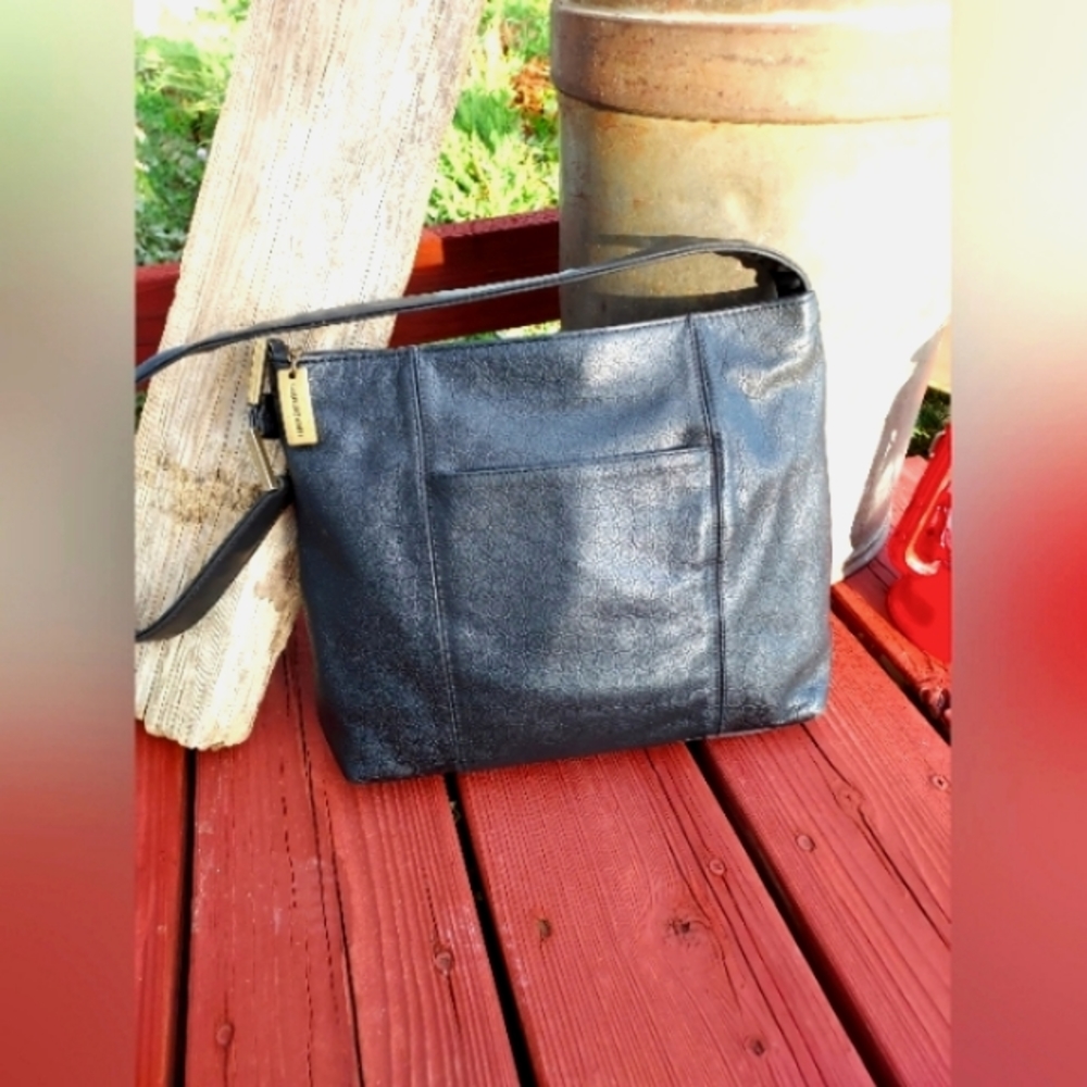 GIANI BERNINI BLACK LEATHER SHOULDER BAG